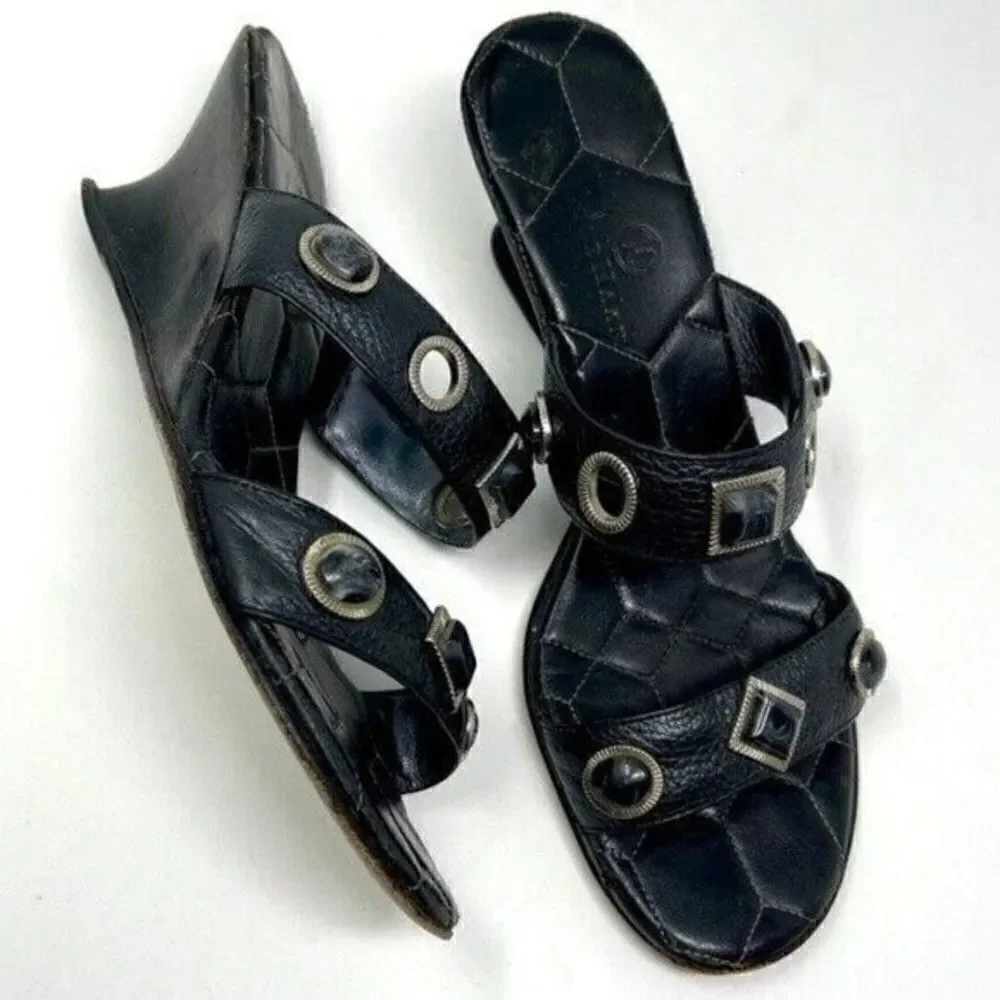 Cole Haan womans Vintage wedged heels 6B BoxS jeweled black leather